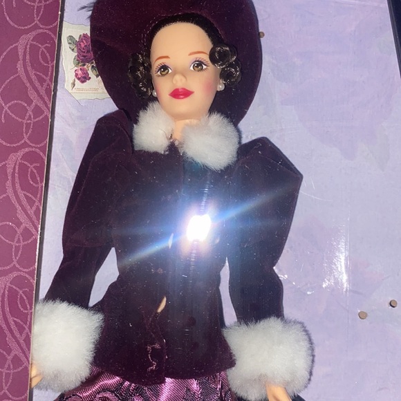 Barbie - Picture 2 of 15